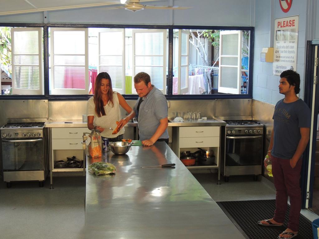 Reef Lodge Backpackers Townsville Esterno foto