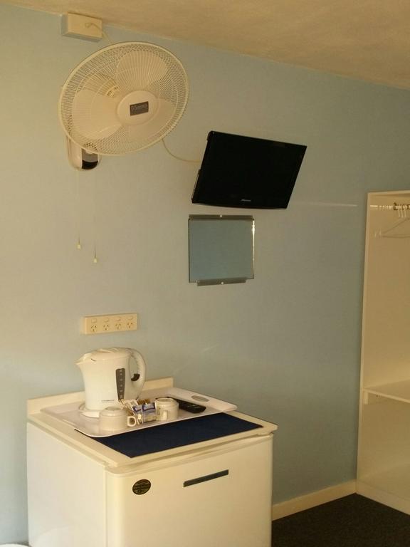 Reef Lodge Backpackers Townsville Esterno foto