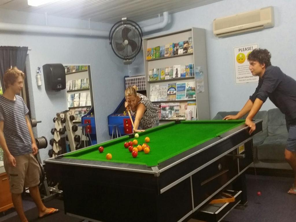 Reef Lodge Backpackers Townsville Esterno foto