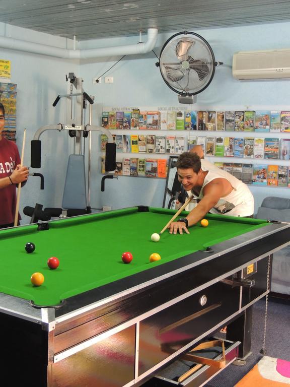 Reef Lodge Backpackers Townsville Esterno foto